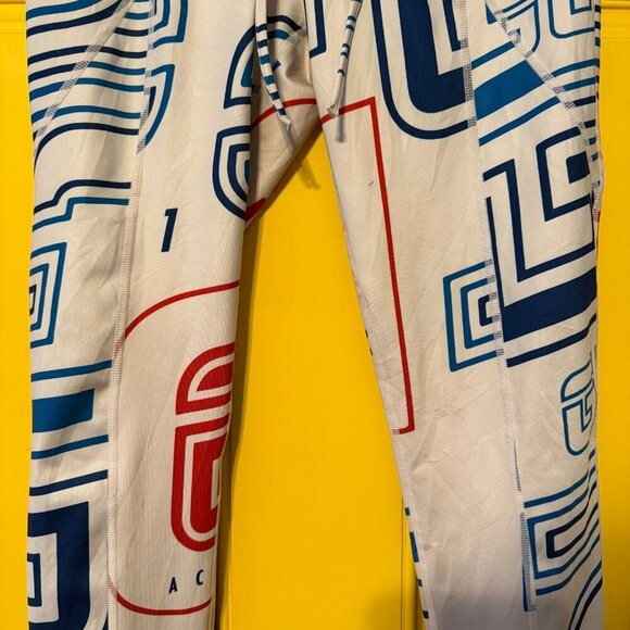 GUESS leggings pants running activewear size large logo print Athleisure Stretch - Picture 5 of 15